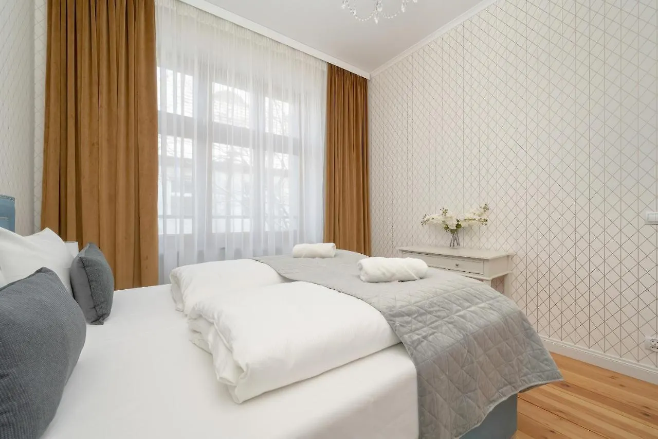 Aesthetic One Bedroom Apartment In Wroclaw By Noclegi Renters