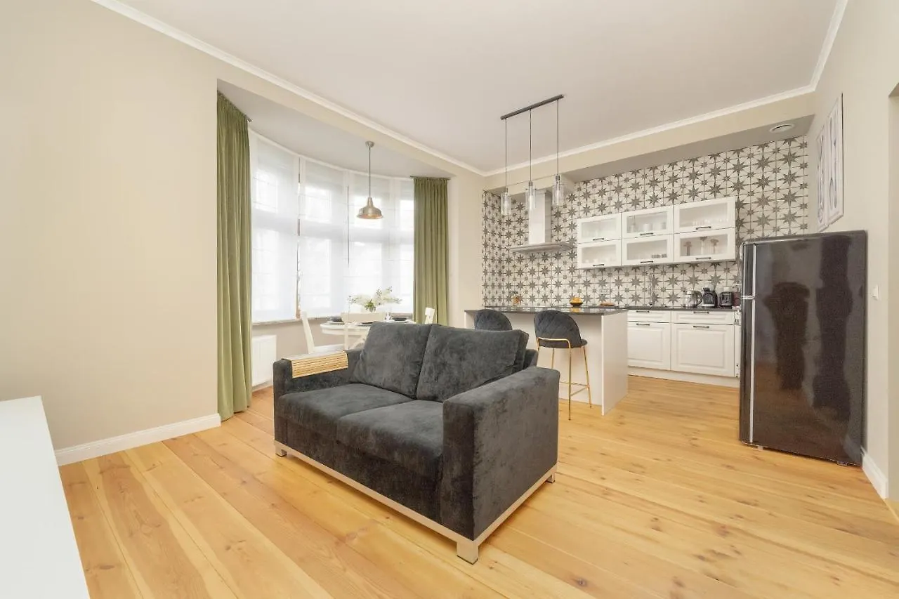 Aesthetic One Bedroom Apartment In Wroclaw By Noclegi Renters location