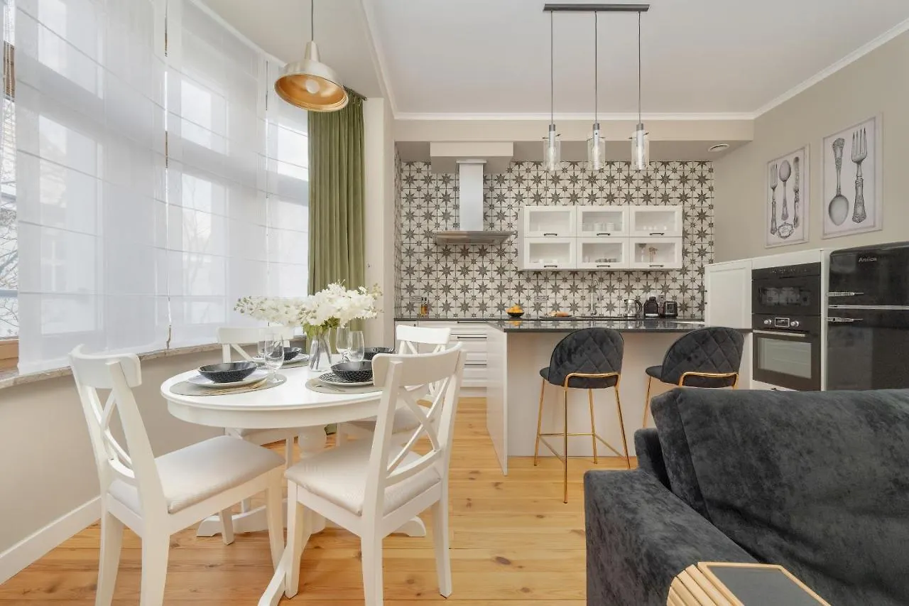 Aesthetic One Bedroom Apartment In Wroclaw By Noclegi Renters 0*,  Poland